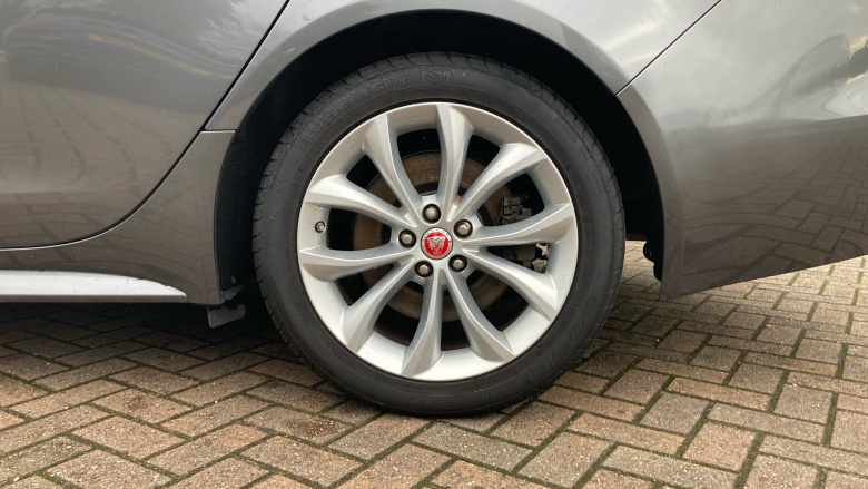 Jaguar XF 2.0d [180] R-Sport 4dr Auto Diesel Saloon